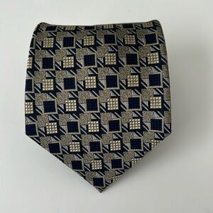 NWOT 100% Silk Men’s Gold and Navy Geometric Tie